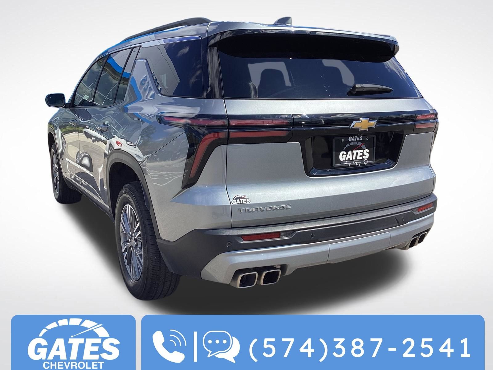 Used 2025 Chevrolet Traverse LT w/ Driver Confidence Package image 7