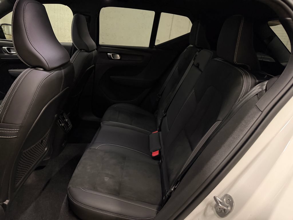 Certified 2024 Volvo XC40 Recharge Ultimate w/ Protection Package Premier AWD/4WD image 23