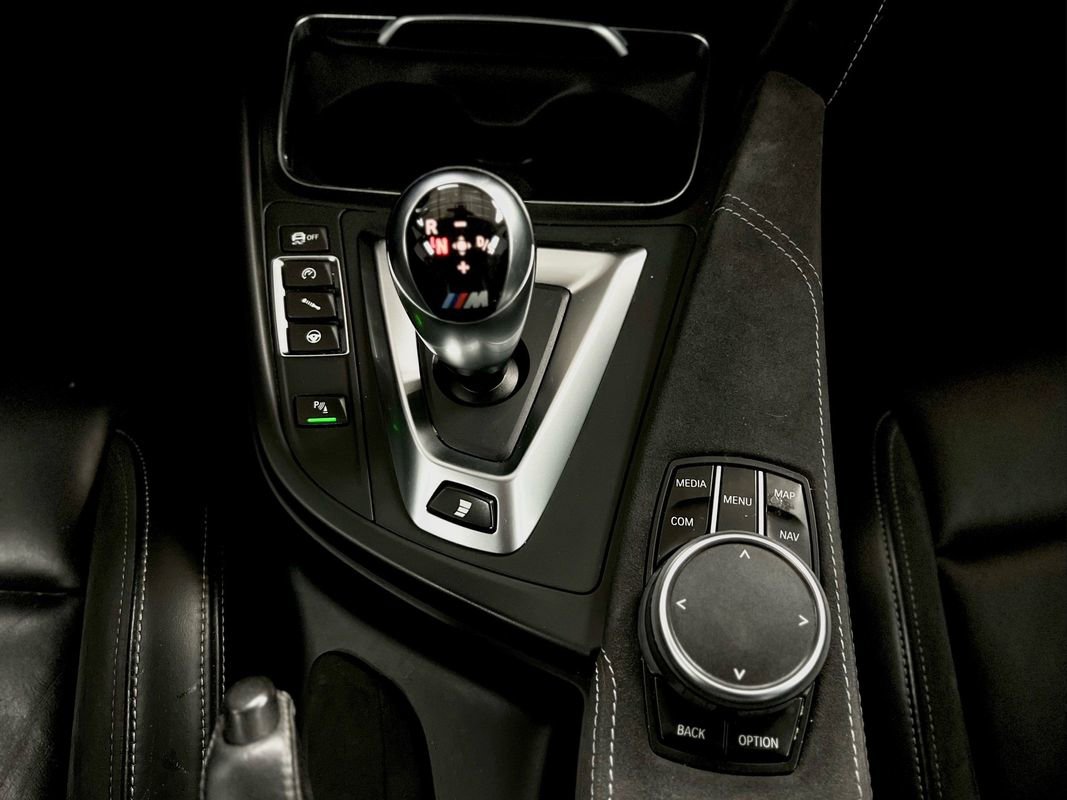 Used 2019 BMW M4 CS image 32