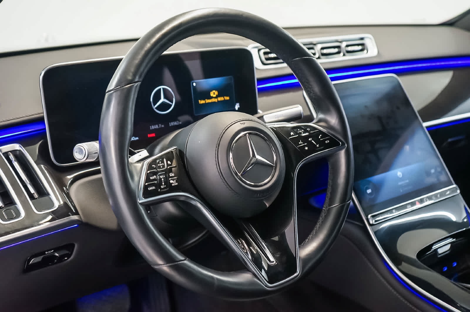 Used 2025 Mercedes-Benz S 580 4MATIC Sedan image 4