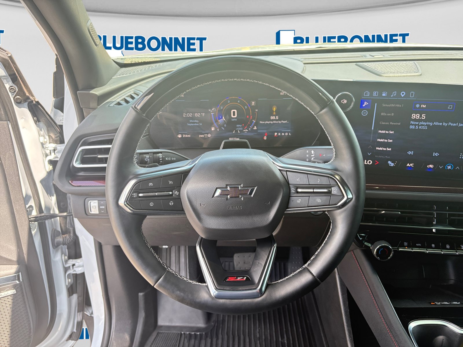 Used 2026 Chevrolet Traverse Z71 w/ Enhanced Driving Package AWD/4WD image 13