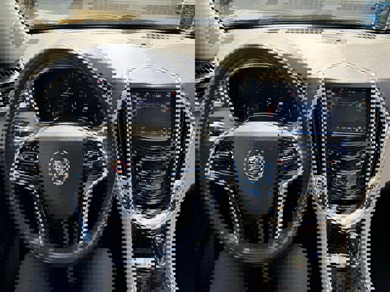 Used 2014 Cadillac SRX Luxury w/ Driver Awareness Package image 15