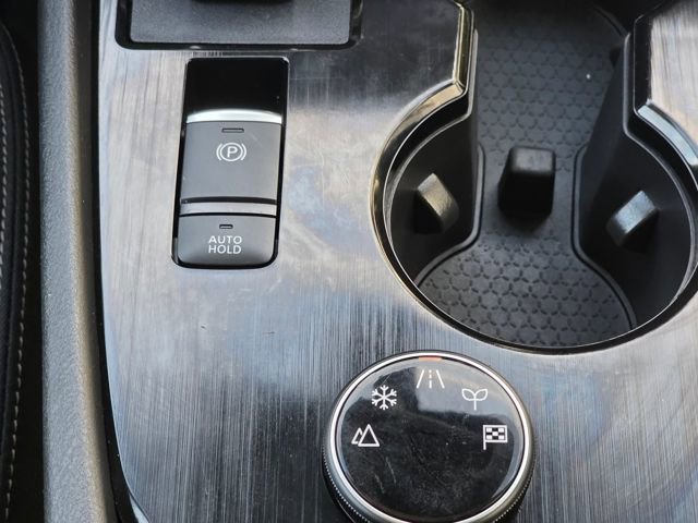 Used 2024 Nissan Rogue SV image 23