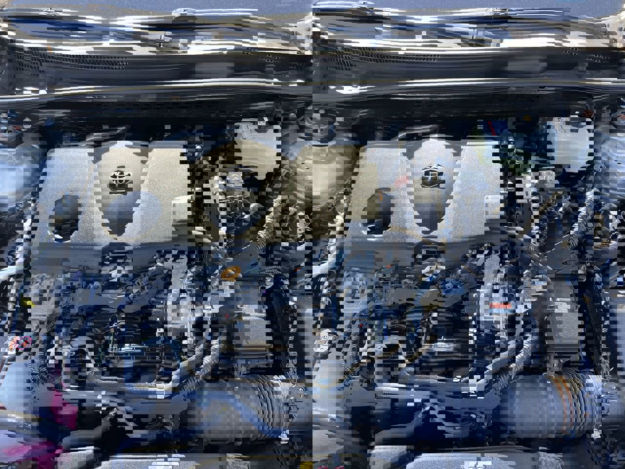 Used 2021 Toyota Avalon Limited w/ Advanced Safety Package image 35