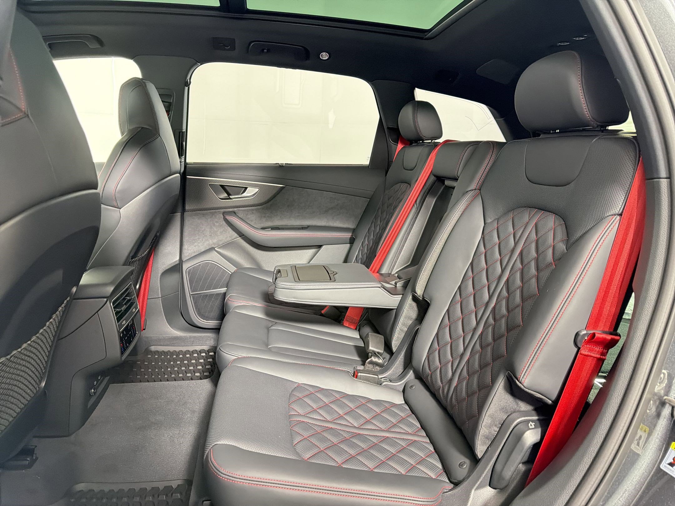 New 2026 Audi Q7 3.0T Prestige AWD/4WD image 12