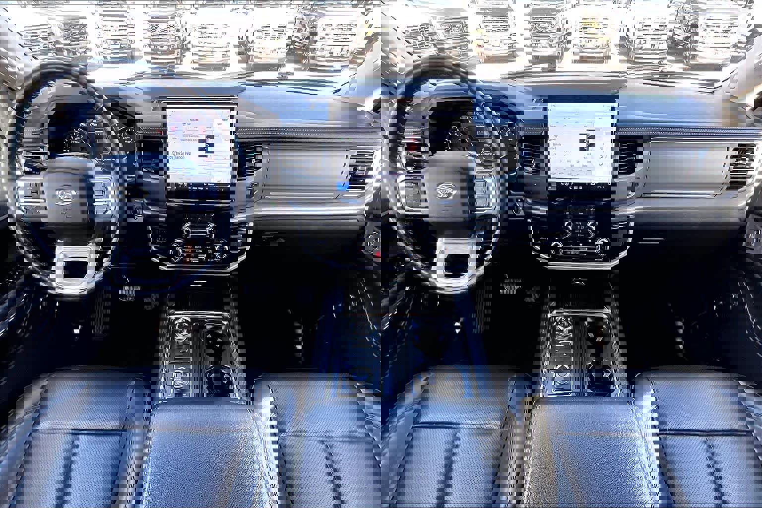 Used 2024 Ford Expedition Max XLT image 14