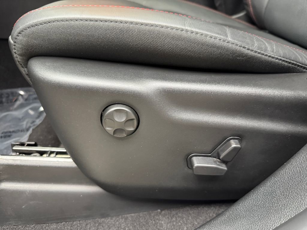Used 2025 Dodge Durango R/T AWD/4WD image 13