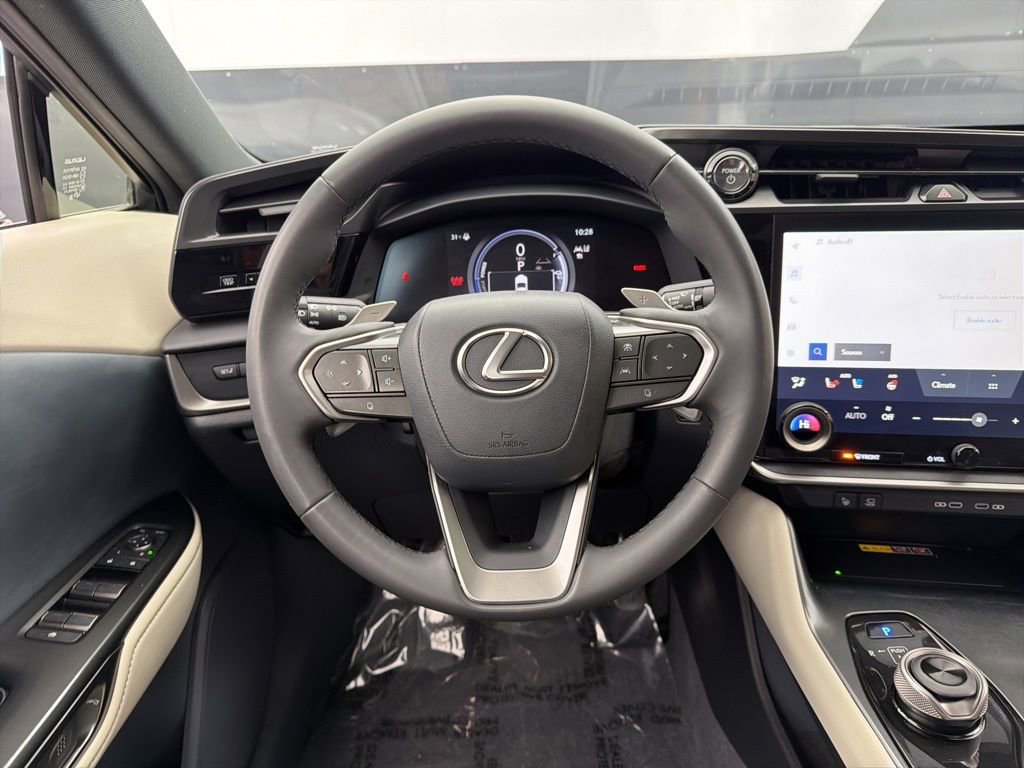 Used 2025 Lexus RZ 450e w/ Technology Package image 9