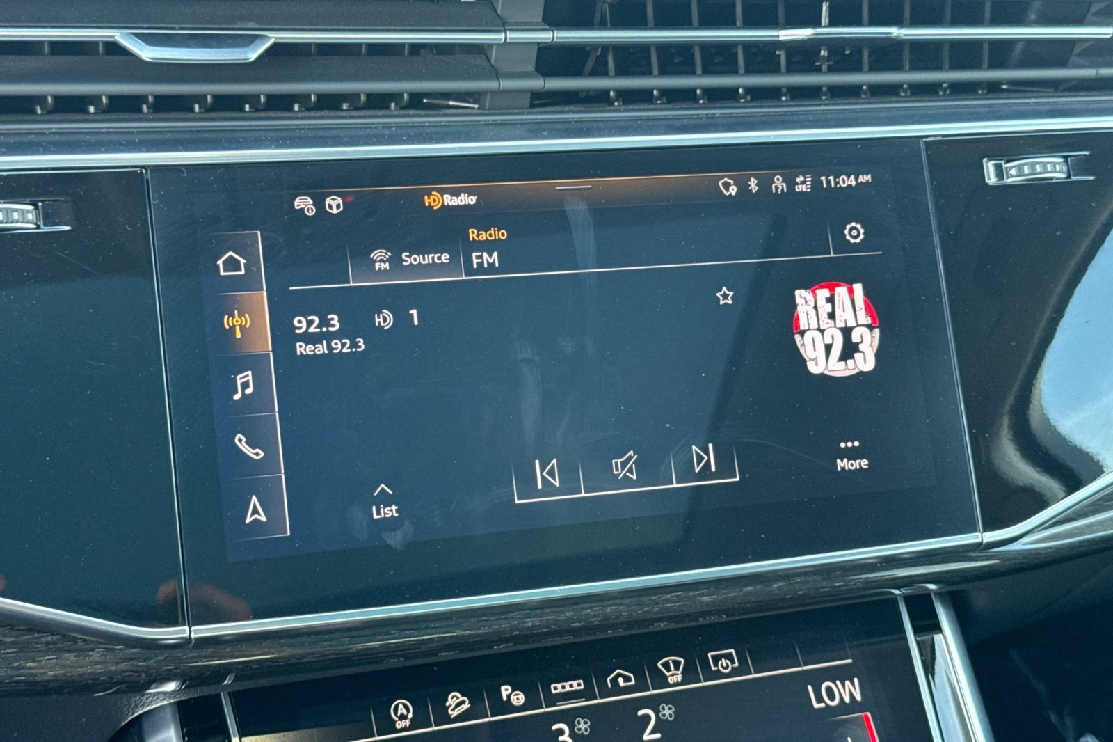 Used 2023 Audi Q7 3.0T Prestige image 18