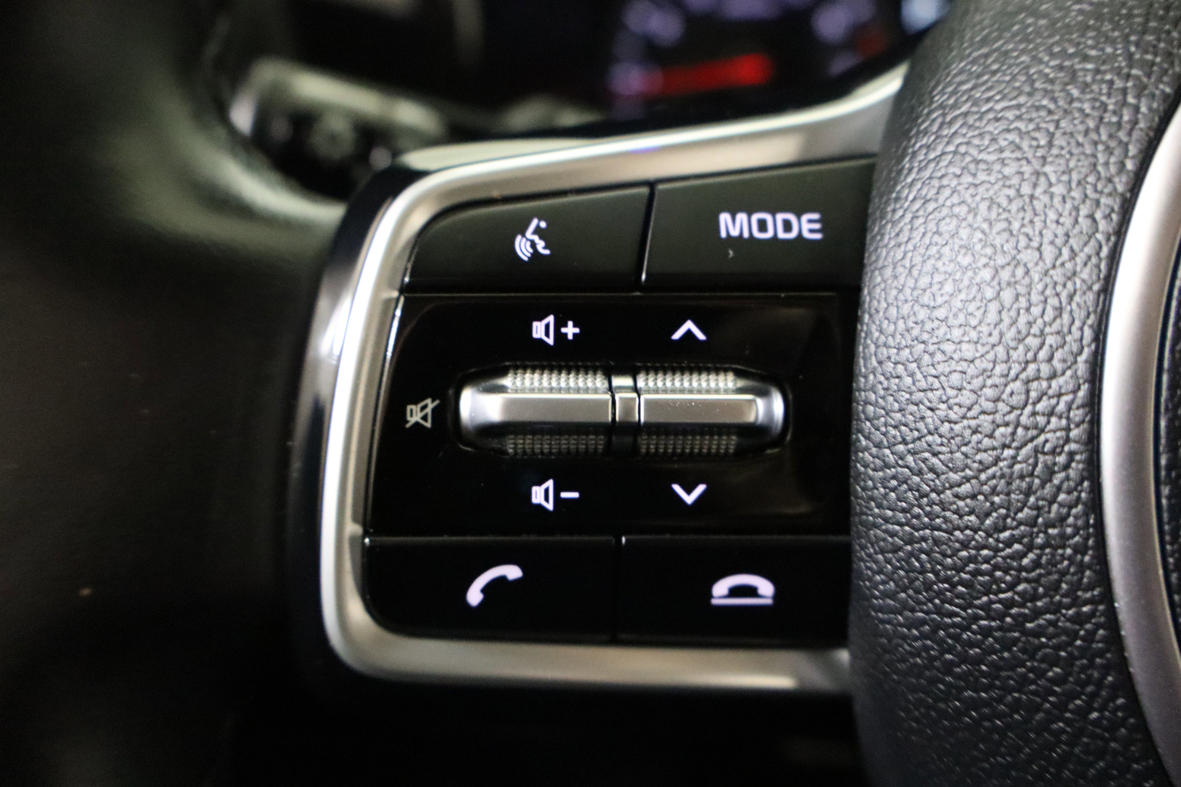 Used 2023 Kia Sorento EX image 31