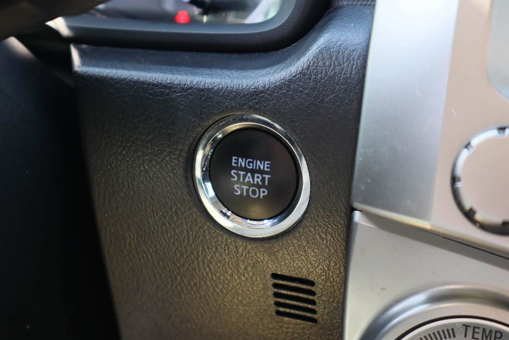 Used 2021 Toyota 4Runner Limited AWD/4WD image 20
