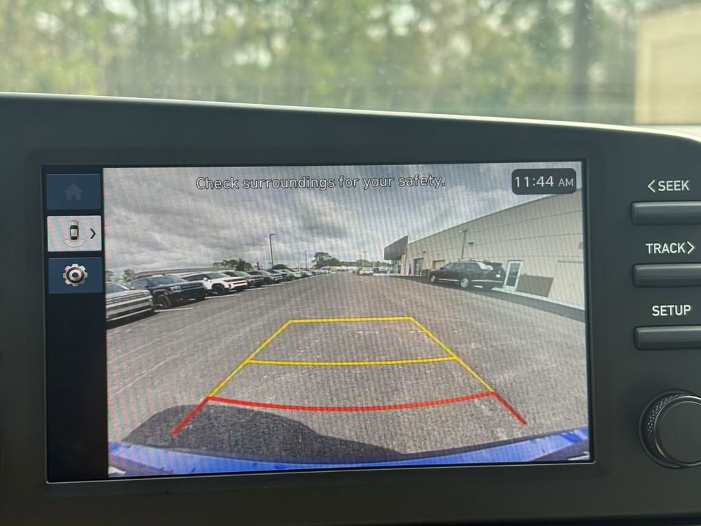 New 2025 Hyundai Elantra Sport image 15