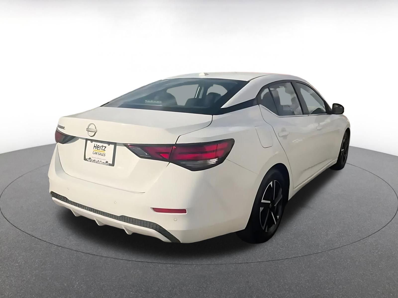 Used 2025 Nissan Sentra SV FWD image 14