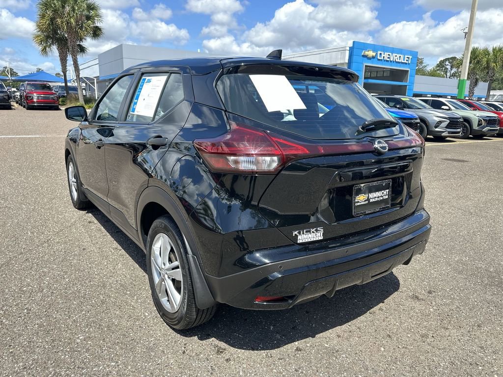Used 2023 Nissan Kicks S FWD image 14
