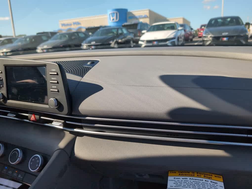 New 2026 Hyundai Elantra SE FWD image 22