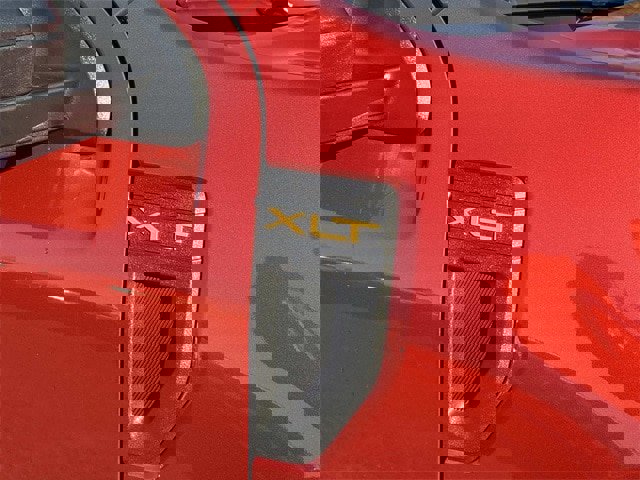 Certified 2024 Ford Maverick Tremor w/ Tremor Off-Road Package image 10