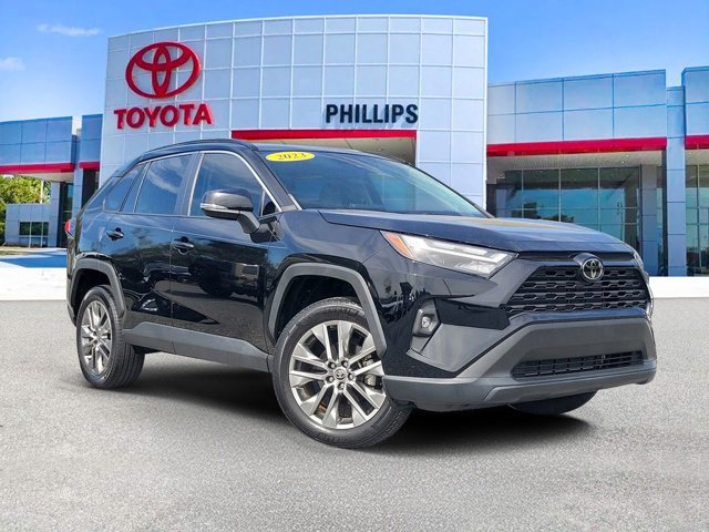 Used 2023 Toyota RAV4 XLE Premium image 1