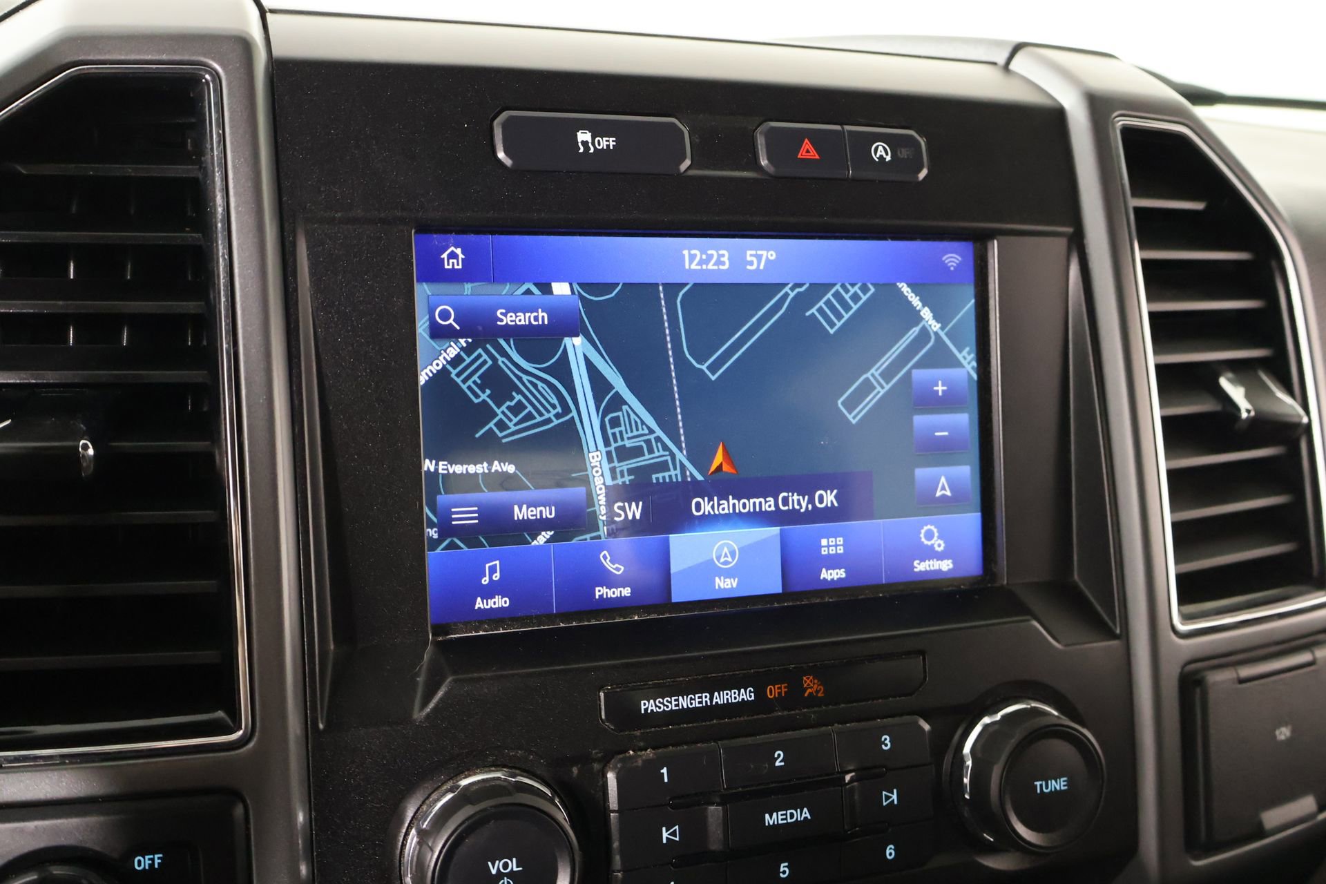 Used 2020 Ford F150 XLT w/ Equipment Group 302A Luxury RWD image 7
