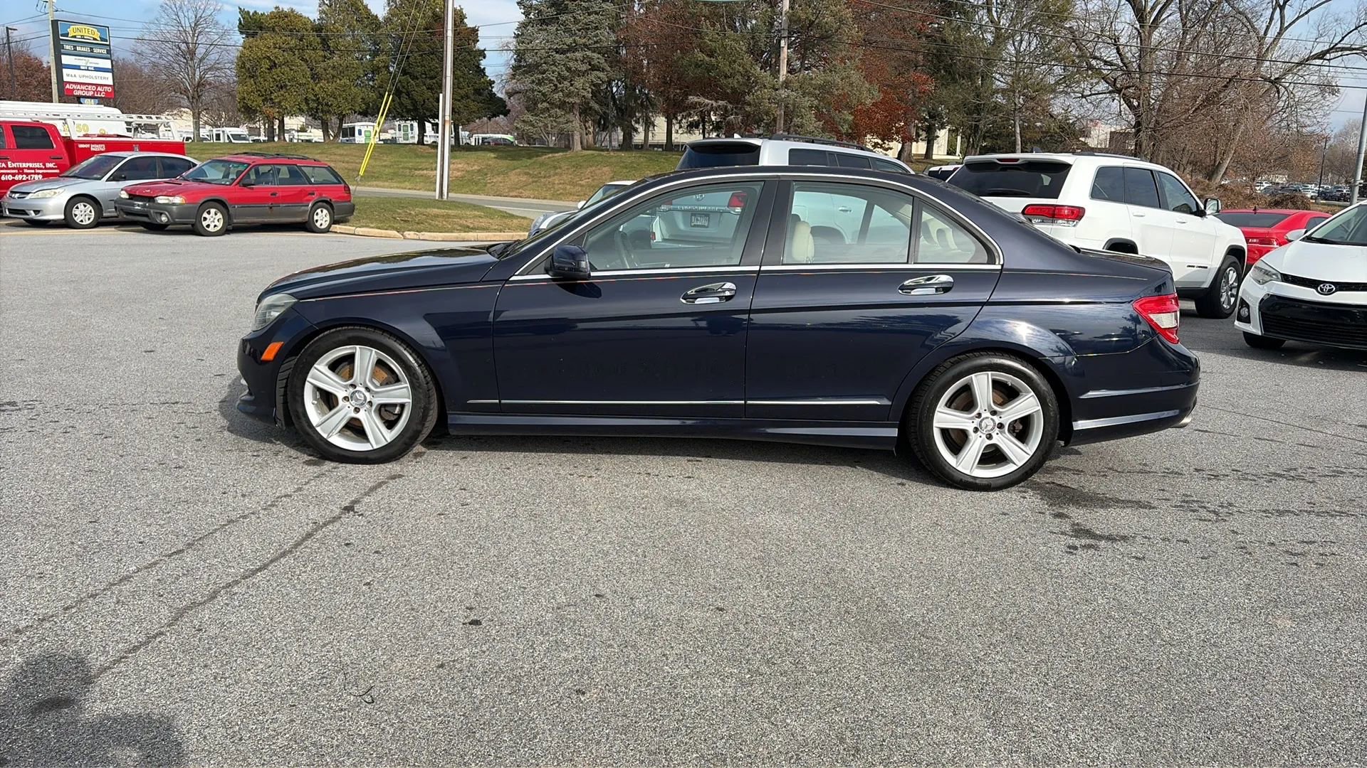 Used 2011 Mercedes-Benz C 300 4MATIC Sedan image 45