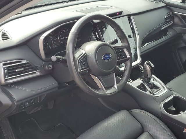 Used 2023 Subaru Outback Touring AWD/4WD image 6
