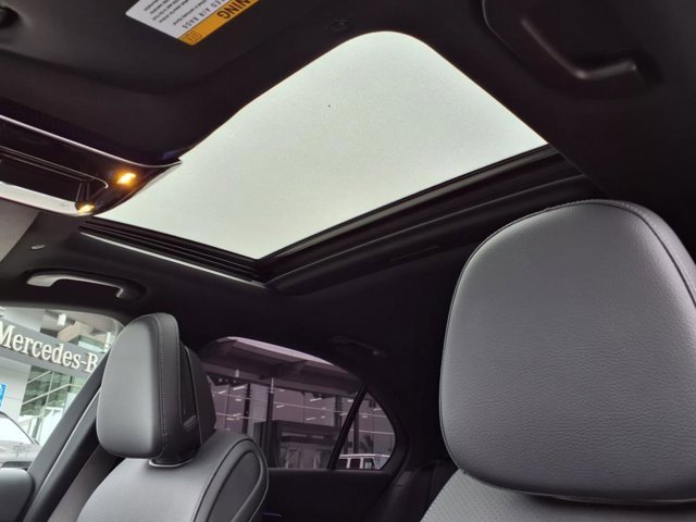 Used 2024 Mercedes-Benz C 300 Sedan image 14