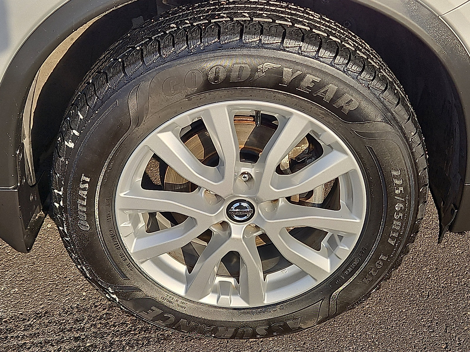 Certified 2019 Nissan Rogue SV image 8