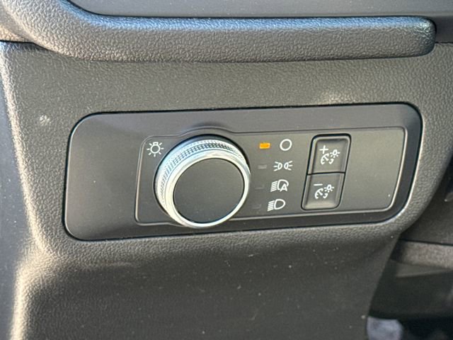 Used 2022 Ford Escape SE FWD image 23