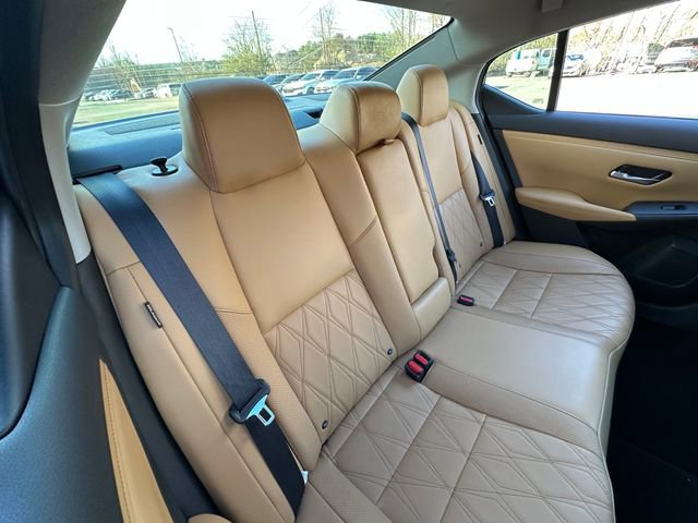 Used 2021 Nissan Sentra SV w/ SV Premium Package image 35