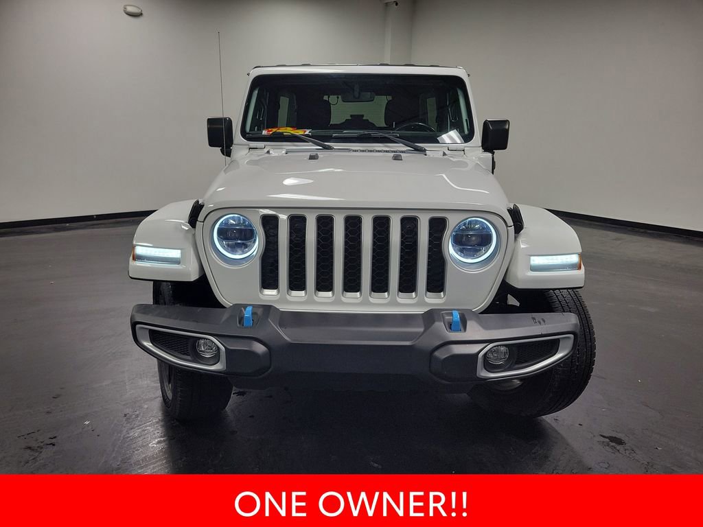Used 2023 Jeep Wrangler Unlimited Sahara w/ Cold Weather Group image 3