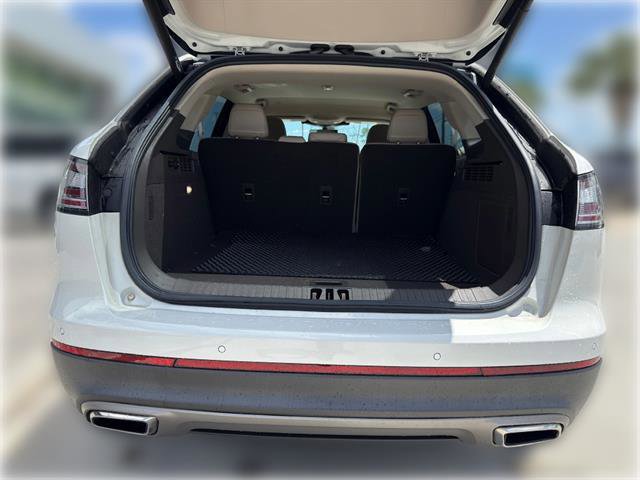 Used 2022 Lincoln Nautilus FWD image 8