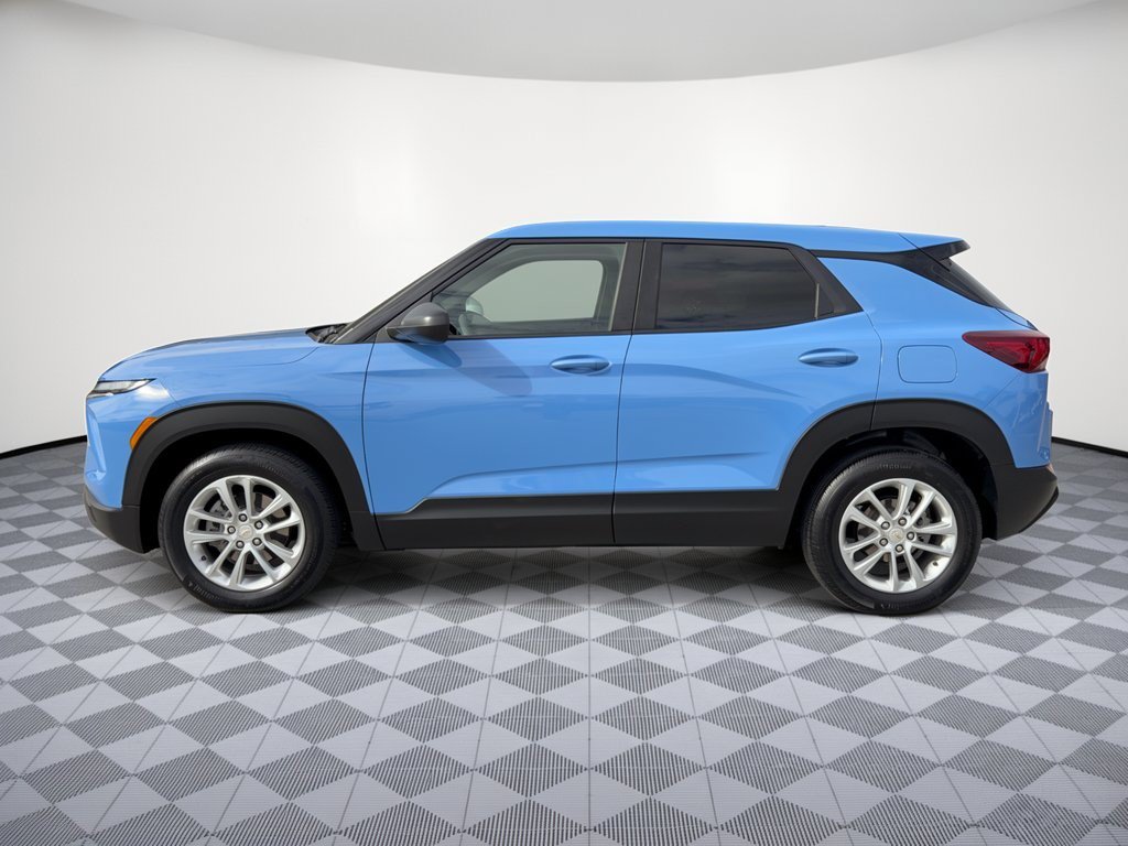 Certified 2024 Chevrolet TrailBlazer LS w/ LS Convenience Package FWD image 2