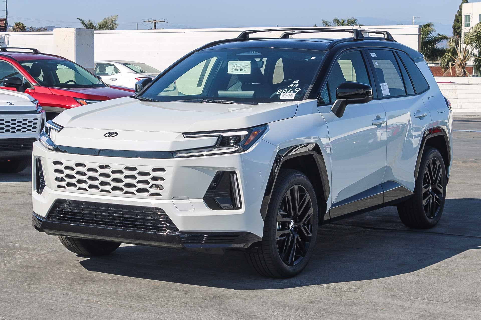 New 2026 Toyota RAV4 XSE AWD/4WD image 3