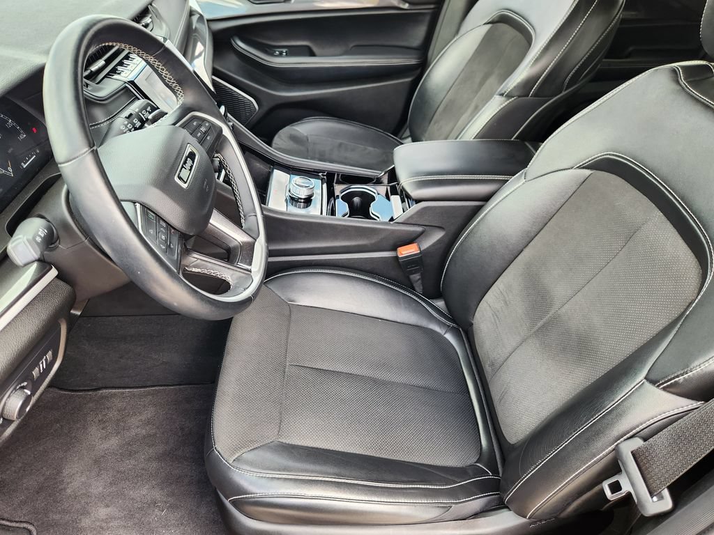 Used 2022 Jeep Grand Cherokee Altitude AWD/4WD image 12