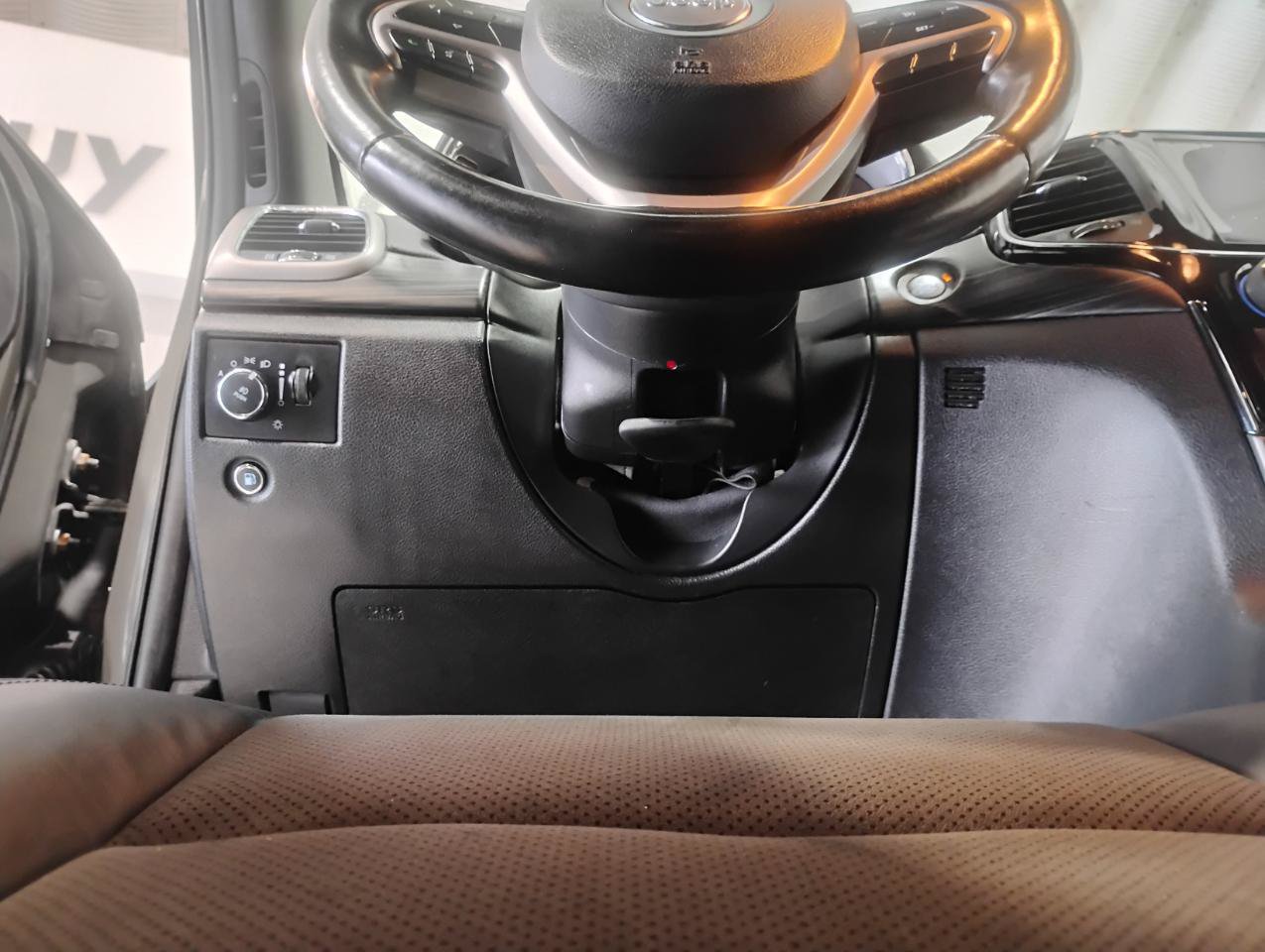 Used 2021 Jeep Grand Cherokee Laredo X RWD image 59