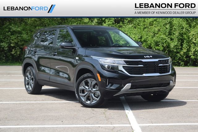 Used 2025 Kia Seltos LX AWD/4WD image 1