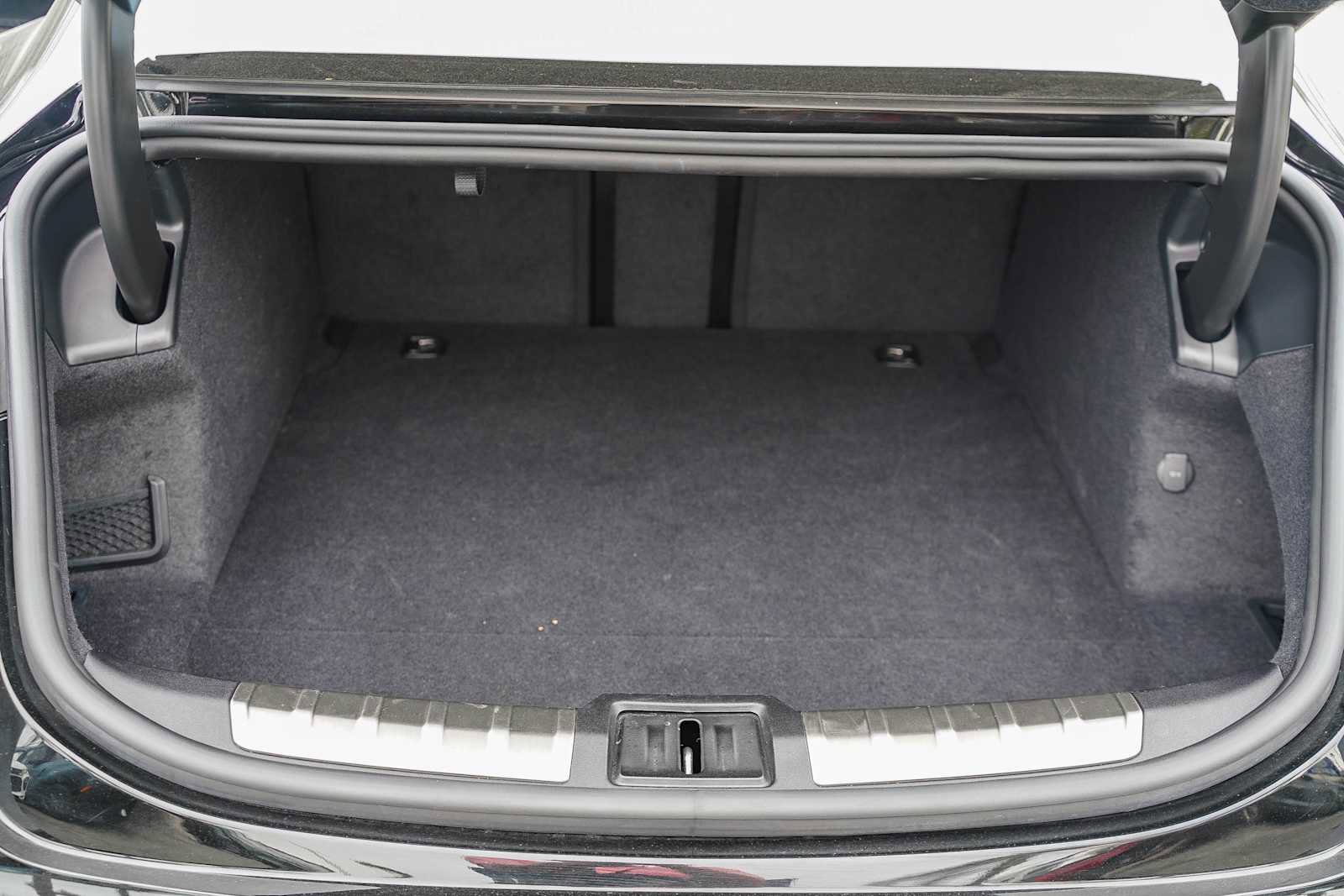 Used 2021 Porsche Taycan Turbo w/ Premium Package image 23