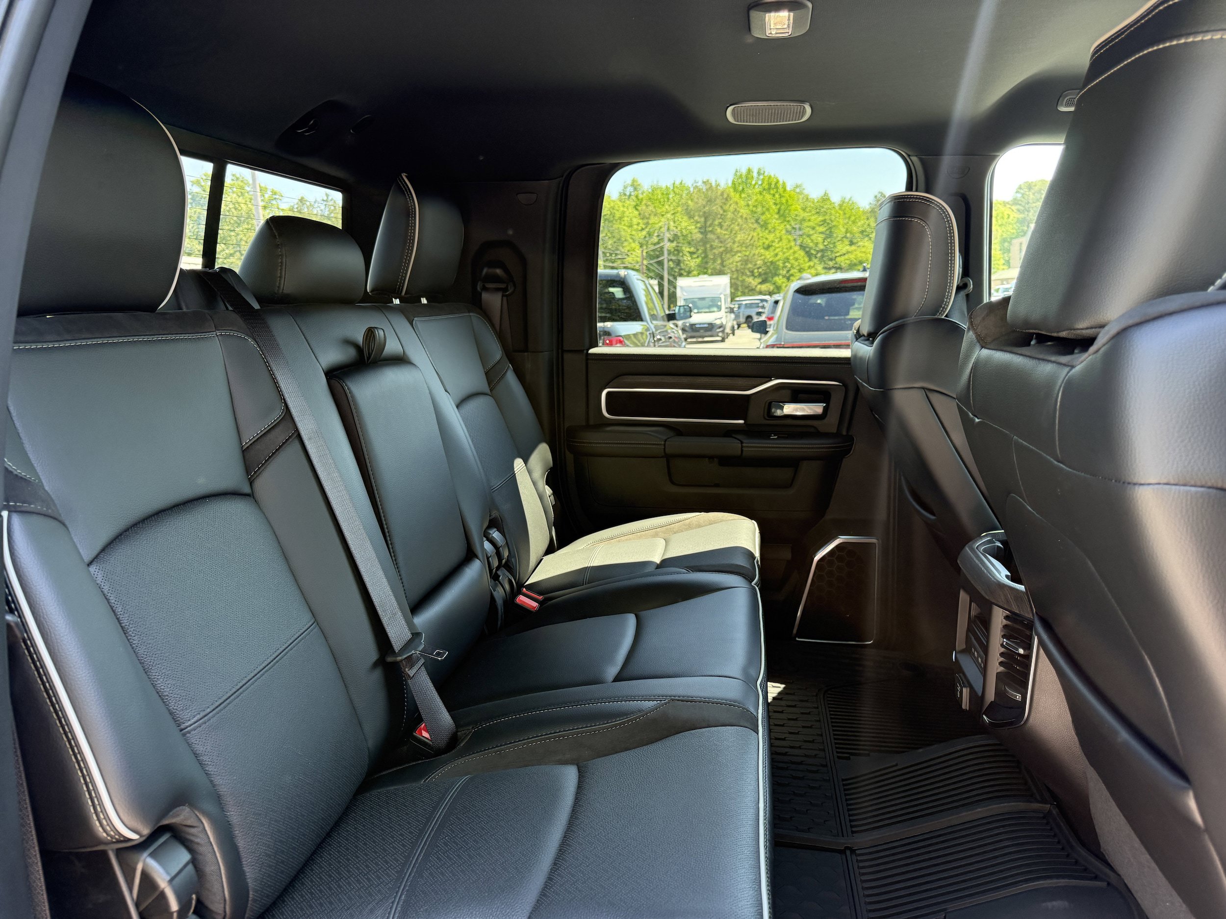 New 2026 RAM 2500 Laramie w/ Night Edition AWD/4WD image 17