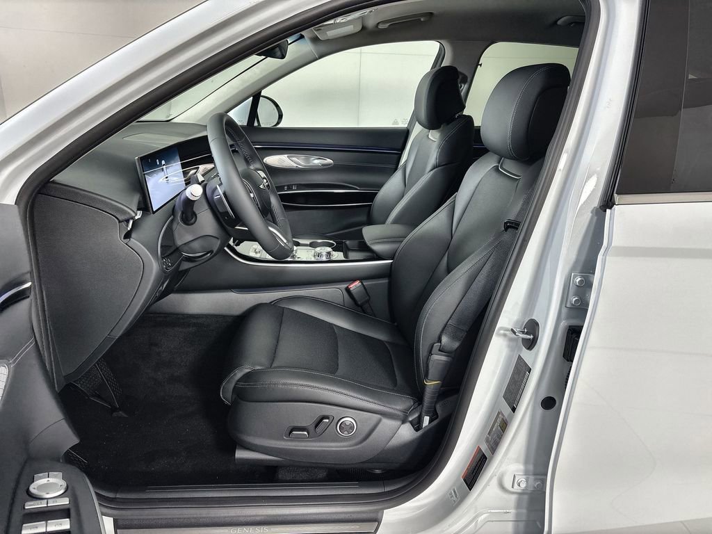 New 2026 Genesis GV70 2.5T AWD/4WD image 13