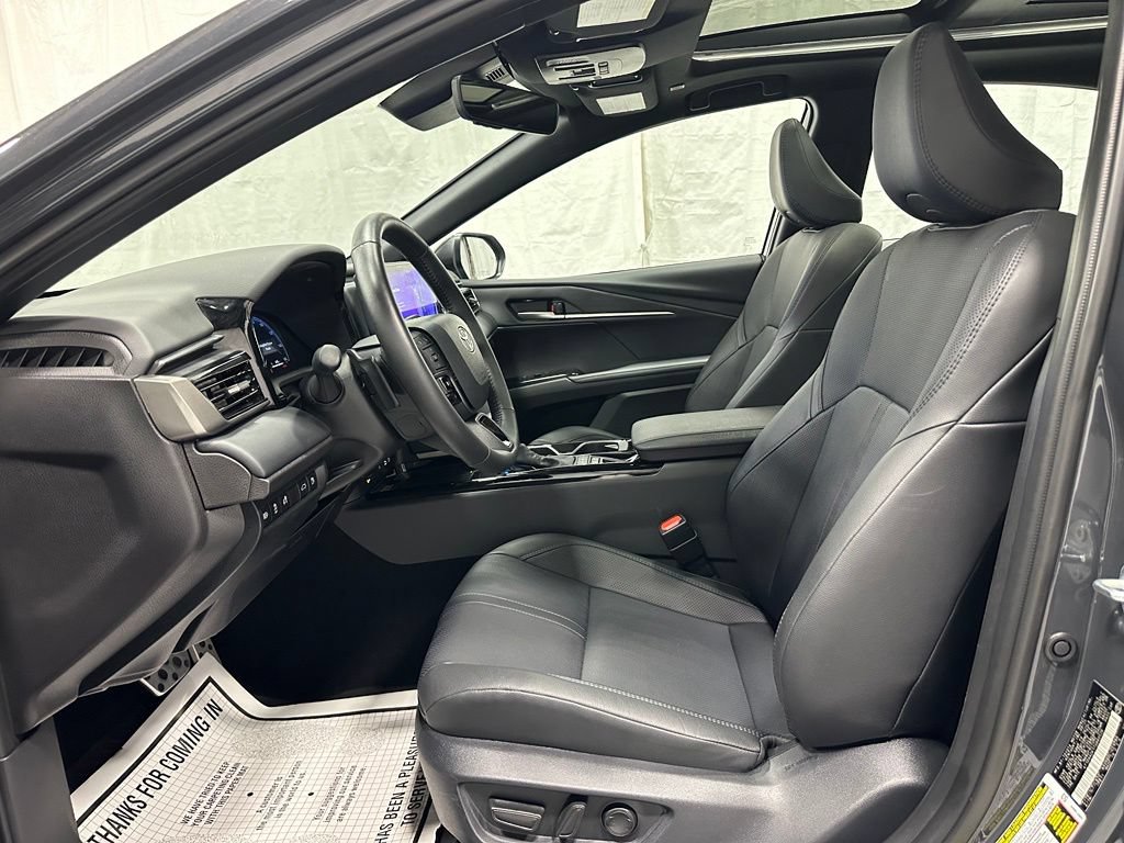 Used 2026 Toyota Camry XSE FWD image 14