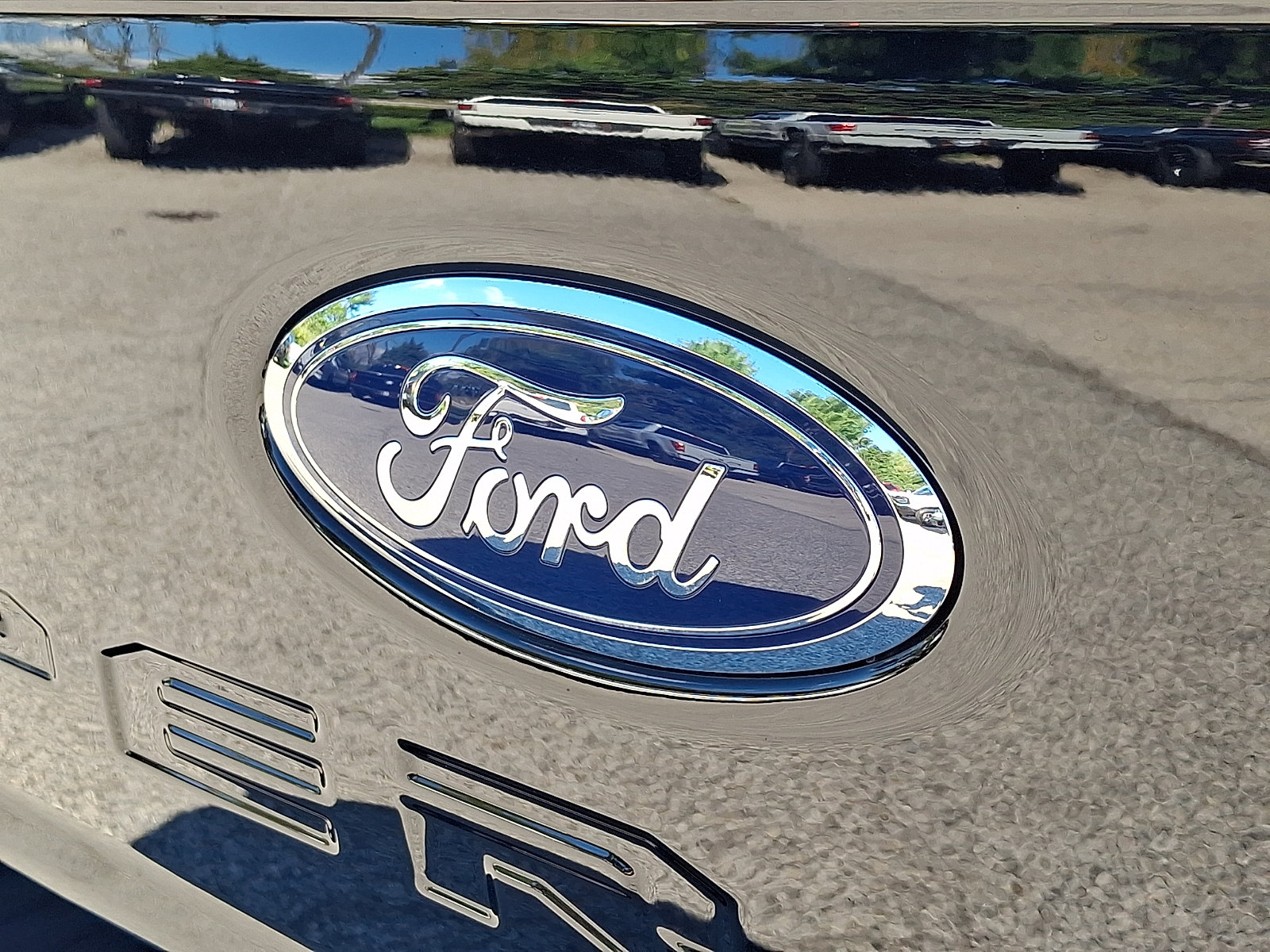 Used 2024 Ford F250 Lariat w/ Lariat Ultimate Package AWD/4WD image 35
