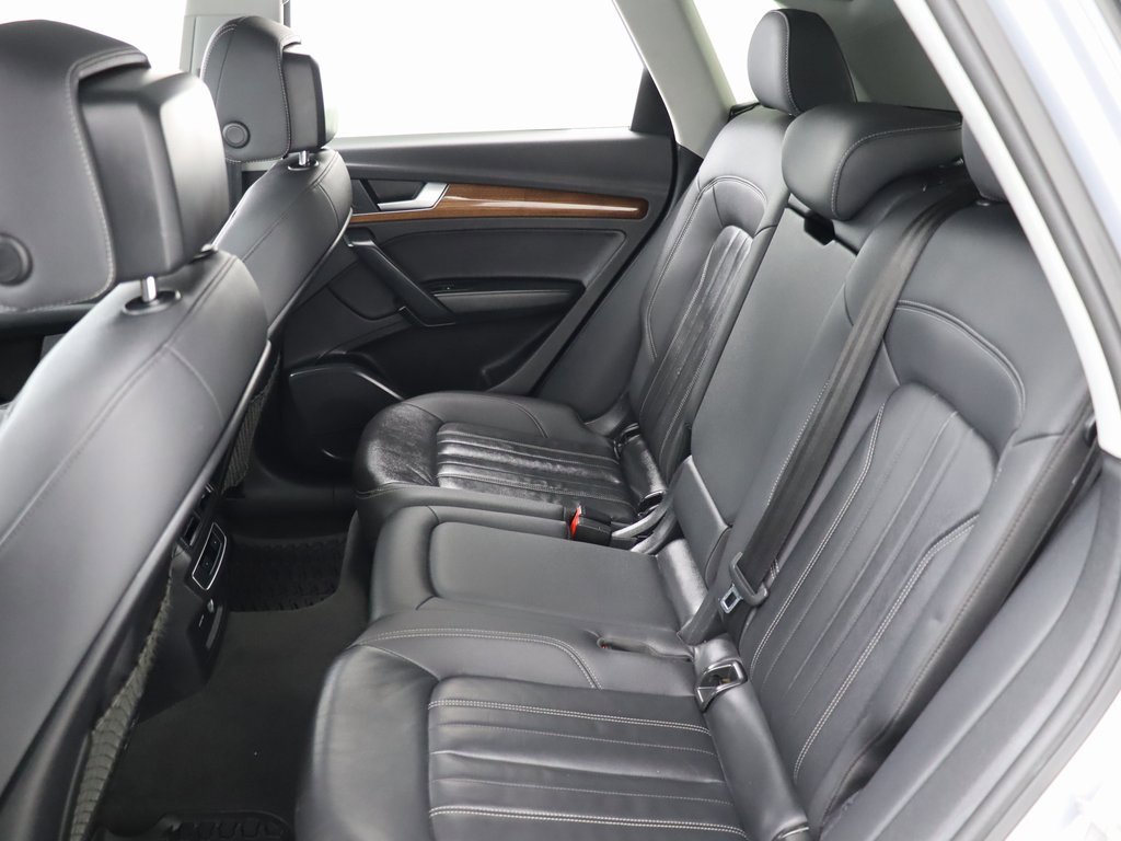 Used 2022 Audi Q5 2.0T Premium image 18