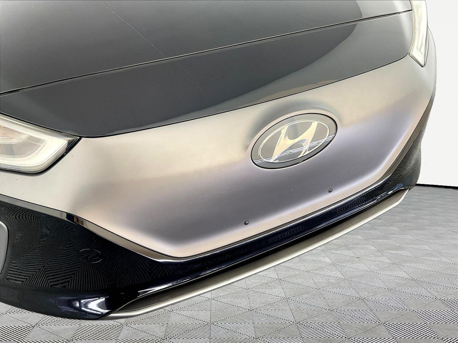 Used 2019 Hyundai Ioniq Limited FWD image 33
