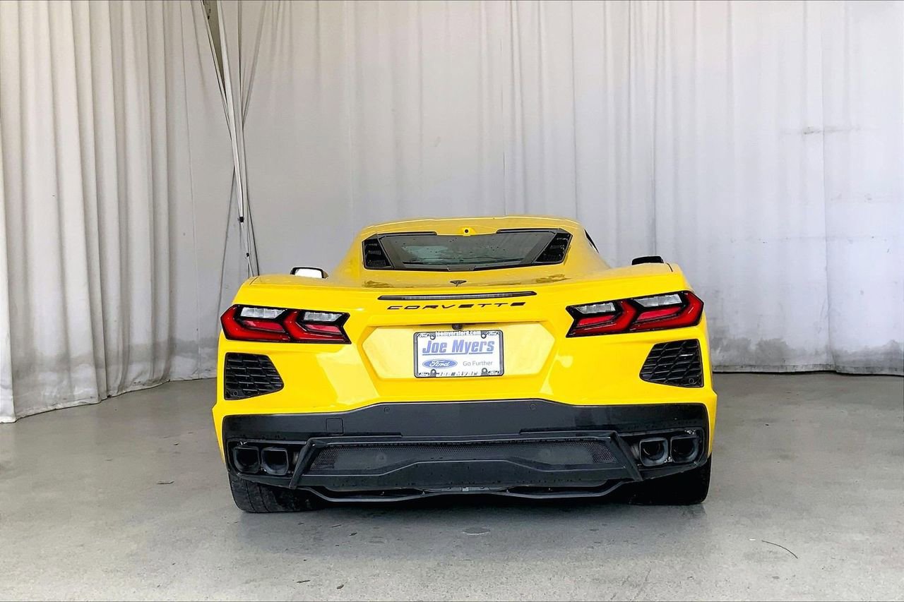 Used 2025 Chevrolet Corvette Stingray Coupe w/ 1LT RWD image 4