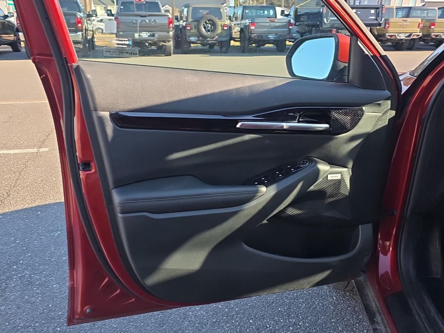 Used 2023 Kia Seltos SX image 16