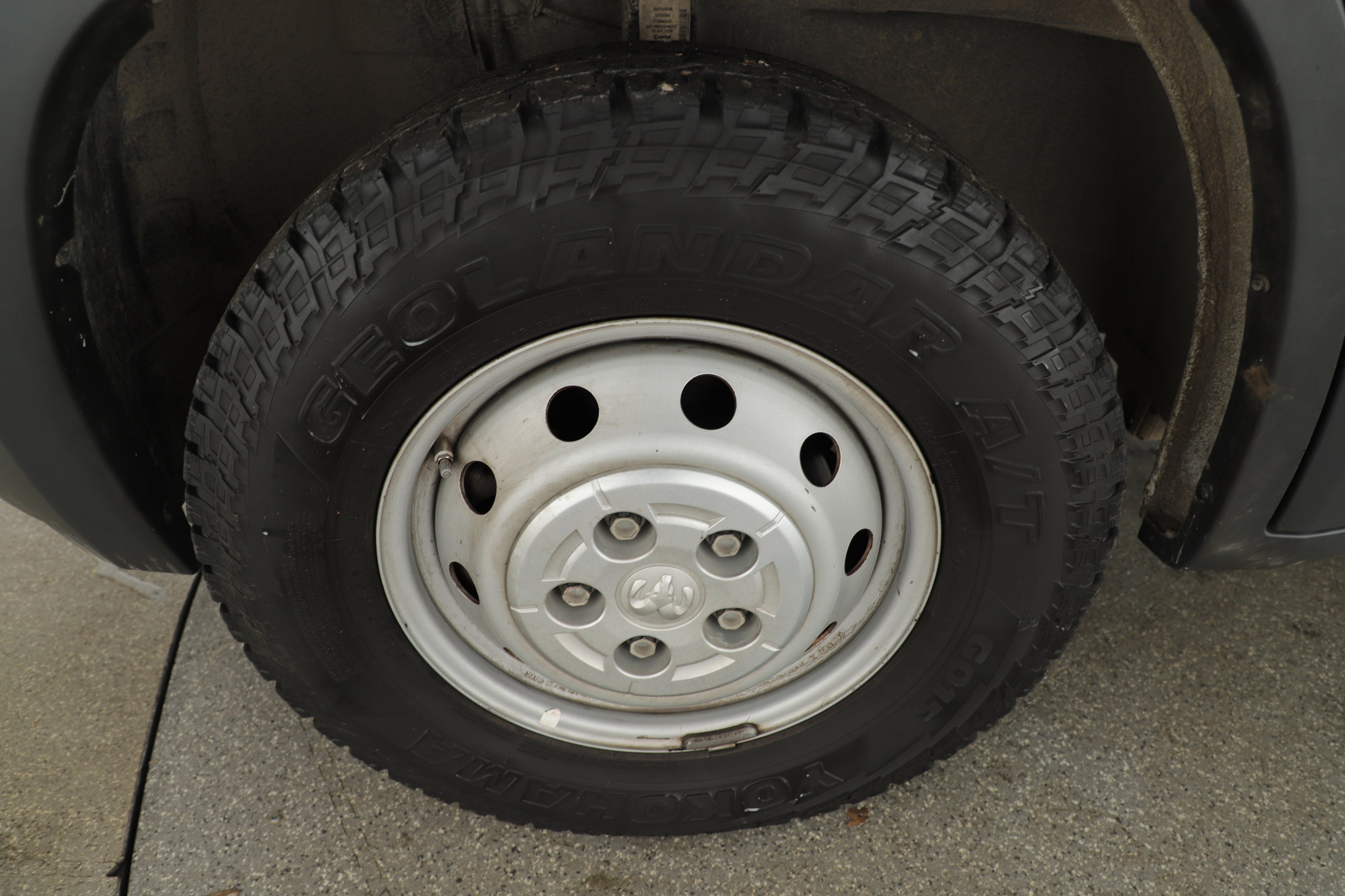 Used 2018 RAM ProMaster 3500 w/ Premium Appearance Group image 9