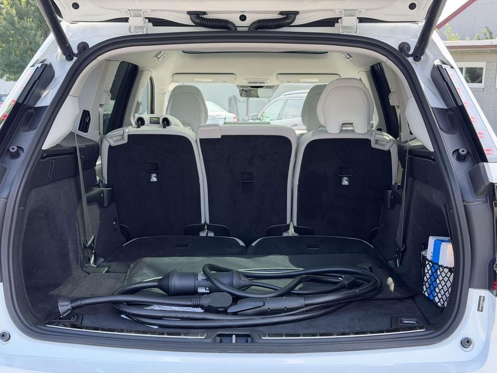 New 2025 Volvo EX90 Plus AWD/4WD image 12