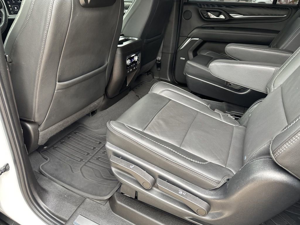 Used 2023 GMC Yukon XL Denali w/ Denali Reserve Package image 19
