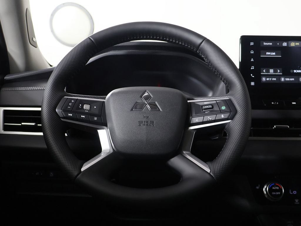 New 2026 Mitsubishi Outlander SE FWD image 39