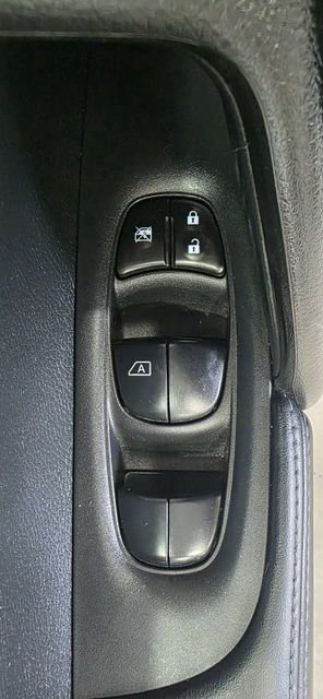 Used 2019 Nissan Rogue Sport SV w/ Technology Package image 13