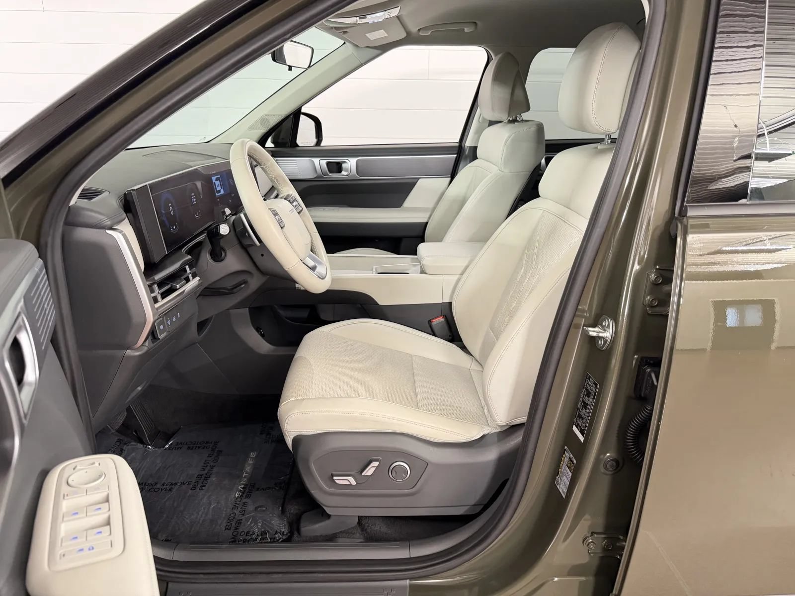 Used 2024 Hyundai Santa Fe SEL AWD/4WD image 11